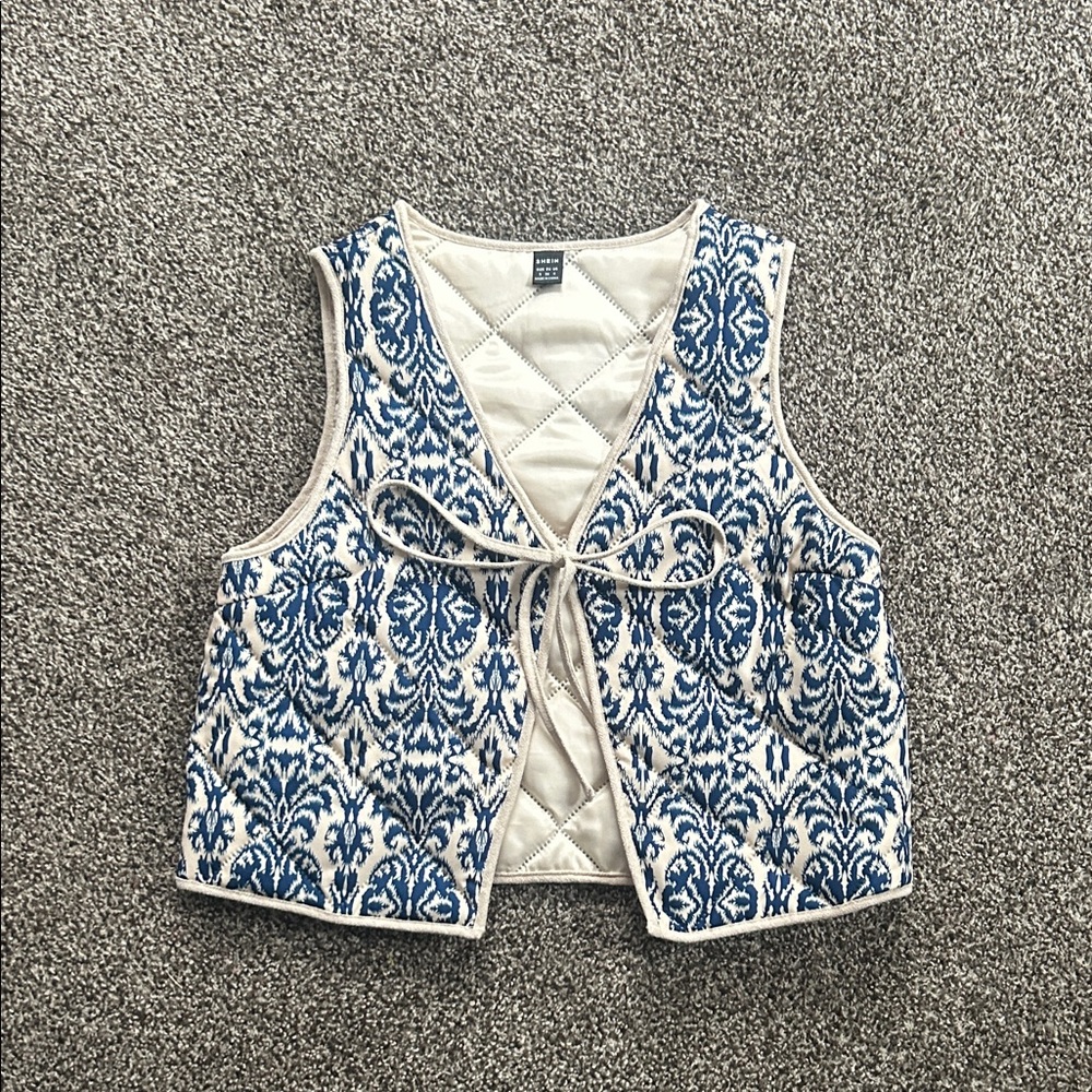 Blue and White Patterned Women's Tank Top